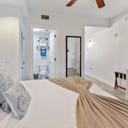Carillon Inn 313