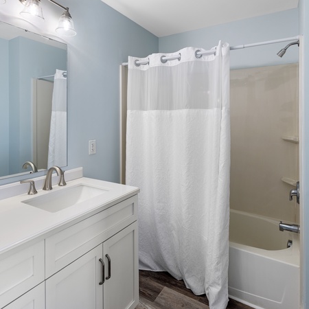Carillon Inn 515