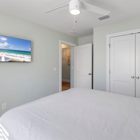 Laguna Breeze