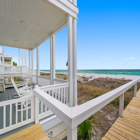 Shangri-La at Carillon Beach