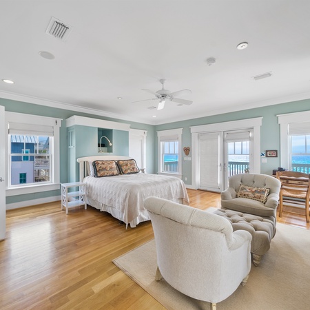 Shangri-La at Carillon Beach