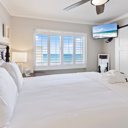 Pinnacle Port Penthouse