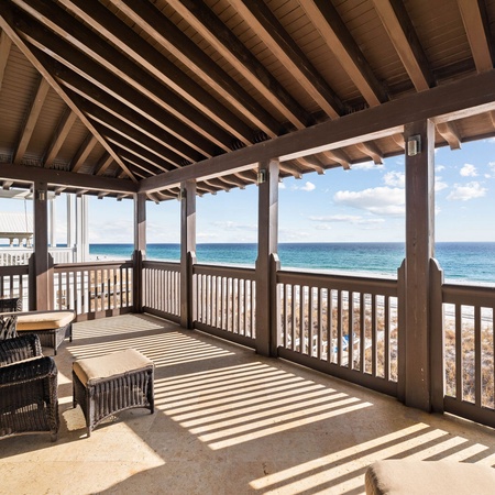 404 Beachside The Crest