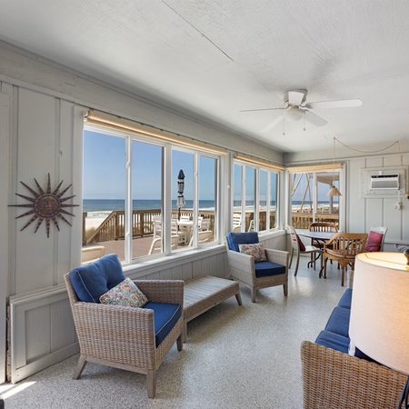 Honey's Beach Cottage
