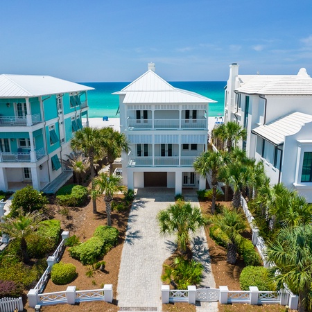 330 Beachside Dr