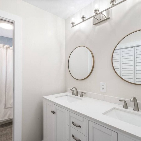 Belaire Bungalow