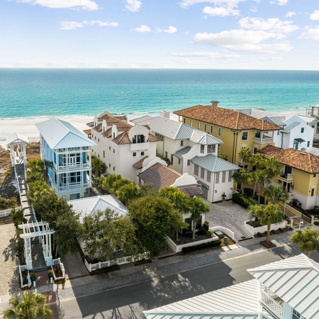 404 Beachside The Crest