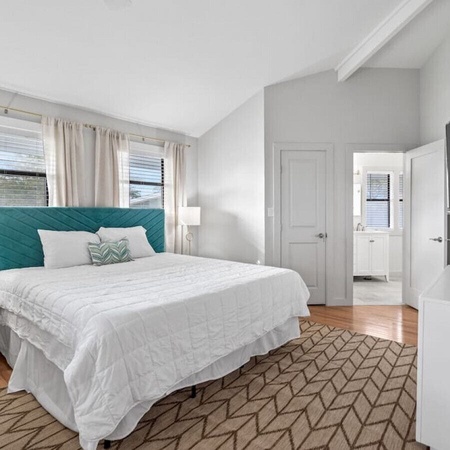 Belaire Bungalow
