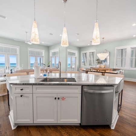 330 Beachside Dr
