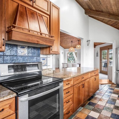 Belaire Bungalow