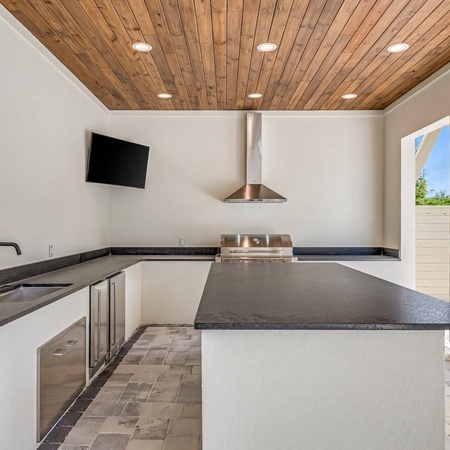 214 Toledo Place