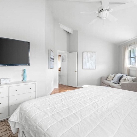Belaire Bungalow