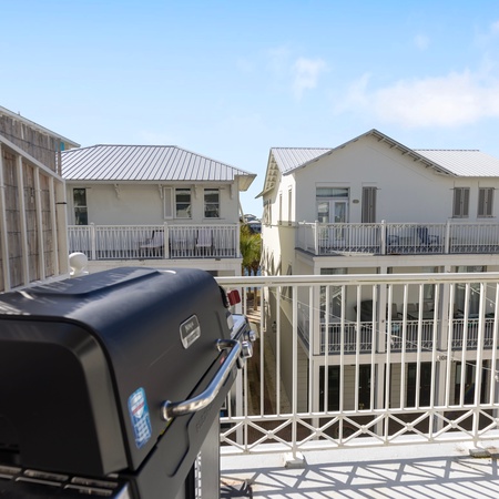 Carillon Market 305