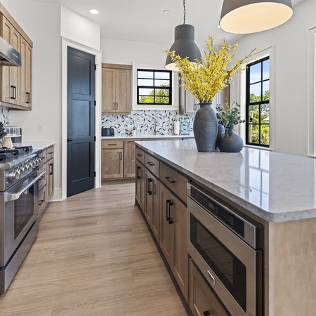 214 Toledo Place