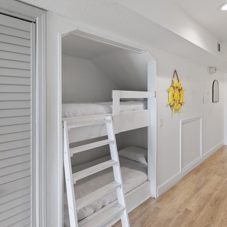 Summerhaven 4