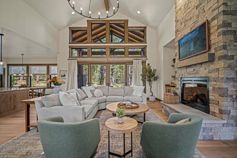 56313 Mirror Rock Loop