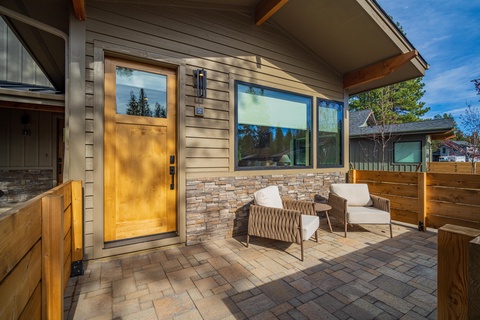 18196-2 Forestbrook Loop