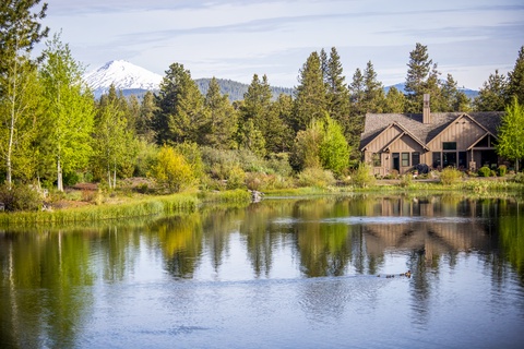 11 Caldera Cabin