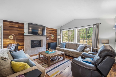 4 Sandhill Lane