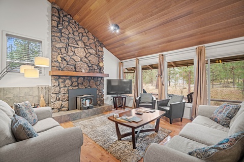 6 Forest Lane
