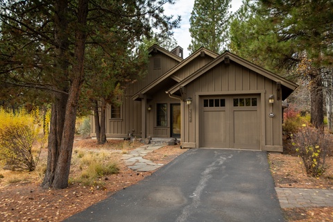 30 Caldera Cabin