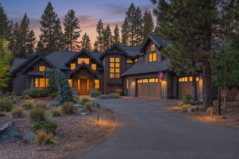 56634 Sunstone Loop