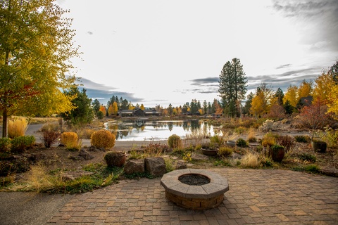 11 Caldera Cabin