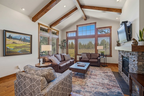44 Caldera Cabin