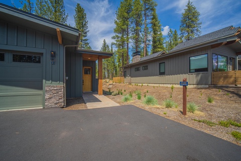 18160-2 Forestbrook Loop
