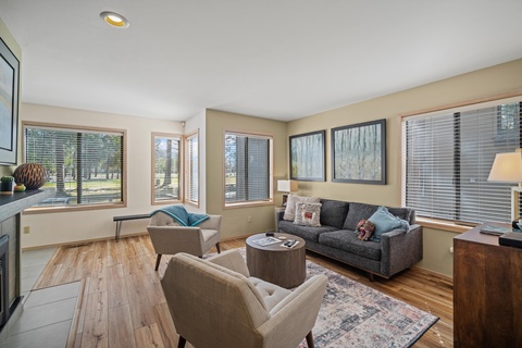 11 Eaglewood Condo