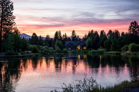 11 Caldera Cabin