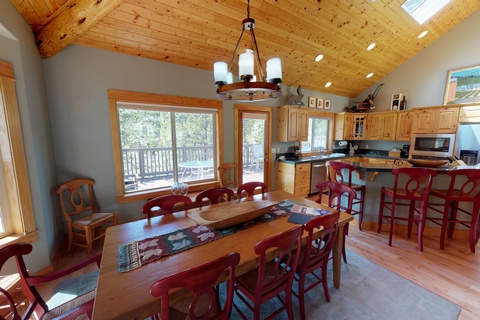 2 Pine Ridge Lane