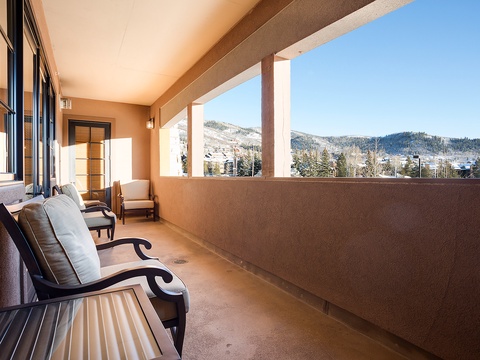 Settle into your private balcony and soak in stunning mountain vistas. Crisp alpine air, cozy seating, and serene winter views create the perfect spot for morning coffee or evening relaxation.