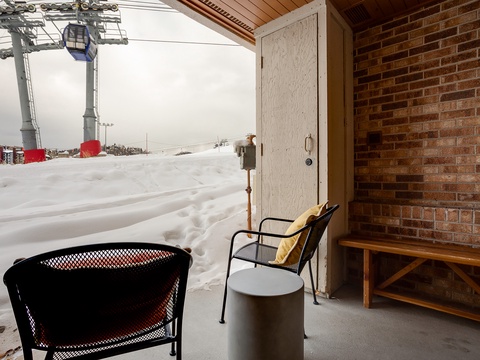 A private ski-in location with direct lift access, where fresh powder and warm fireside seating await you after a thrilling day on the slopes.