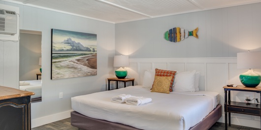 TH04: Sailfish Room Photo