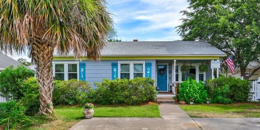 SLW502: The Cottage @ The Porches Photo