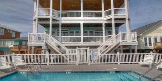 NF906B: The Hideaway B Photo