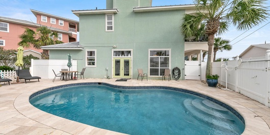 Blue Turtle Beach House Photo