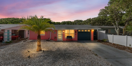 Mid-Century Beach House Photo