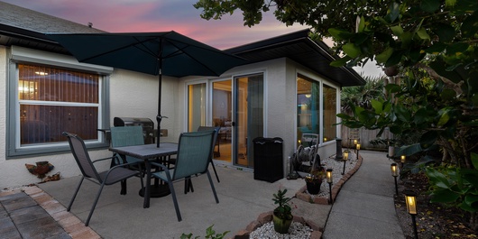 Beachside Bungalow Photo