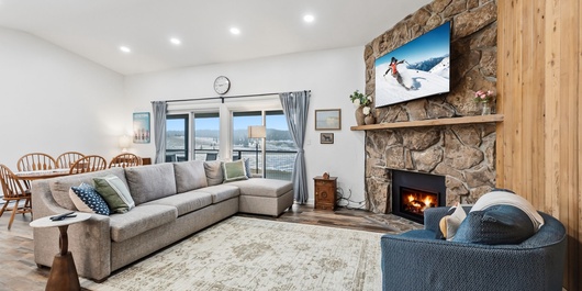 Dillon Bay B302 Photo