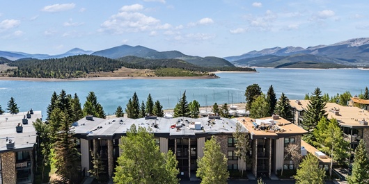 Lake Cliffe B105 Photo