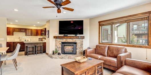 Mountain View Easy - Woods Manor A201 Photo