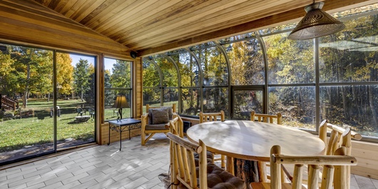 Frisco Meadow Chalet Photo