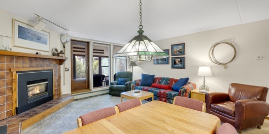 West Lake Lodge 208 Photo