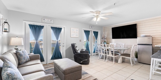 Grand Caribbean East 403 Photo
