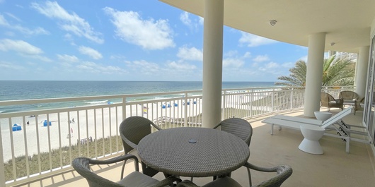 La Playa 302 Photo