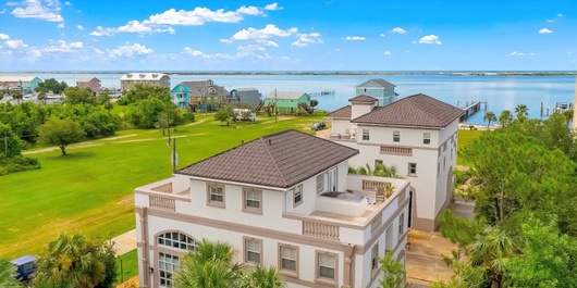 Bella Villa Estate Photo