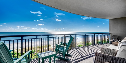 South Wind 701 Photo