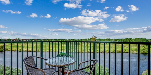 The Marina 4-604 Photo